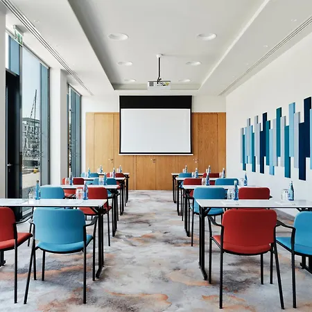 - Centre By Ihg Hotel Gdansk