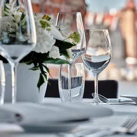 - Centre By Ihg Gdansk